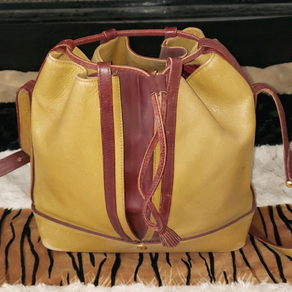 🚨Cartier RARE Vintage Bucket Bag🚨 - Picture 1 of 9